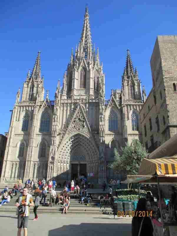 Download this Barcelona Cathedral picture